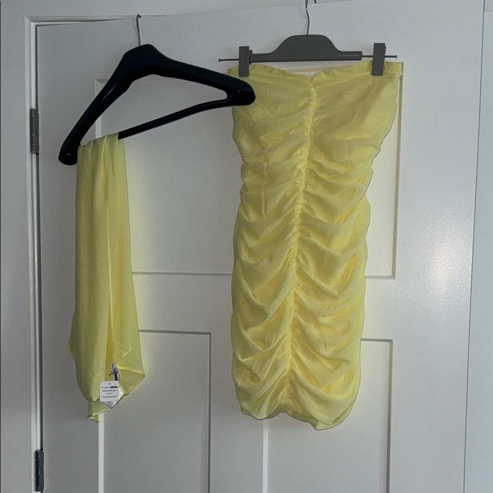 NEW Yellow Strapless Mini Dress with Matching Scarf